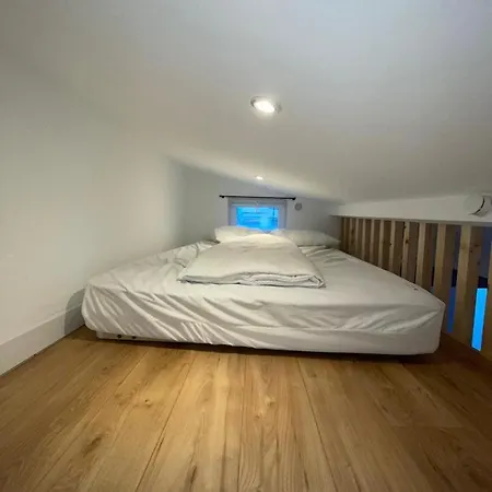 3 Pieces A 5 Minutes De La N7 Сен-Лоран-дю-Вар