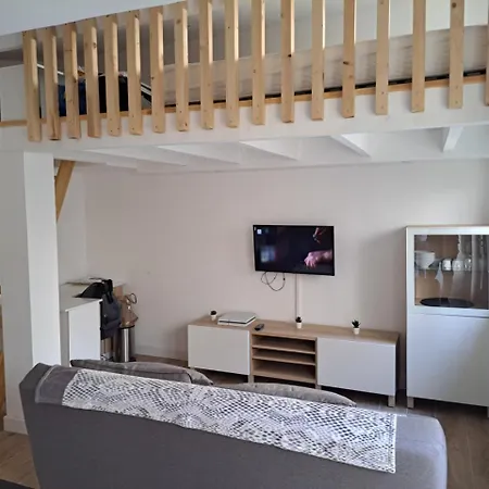 3 Pieces A 5 Minutes De La N7 *